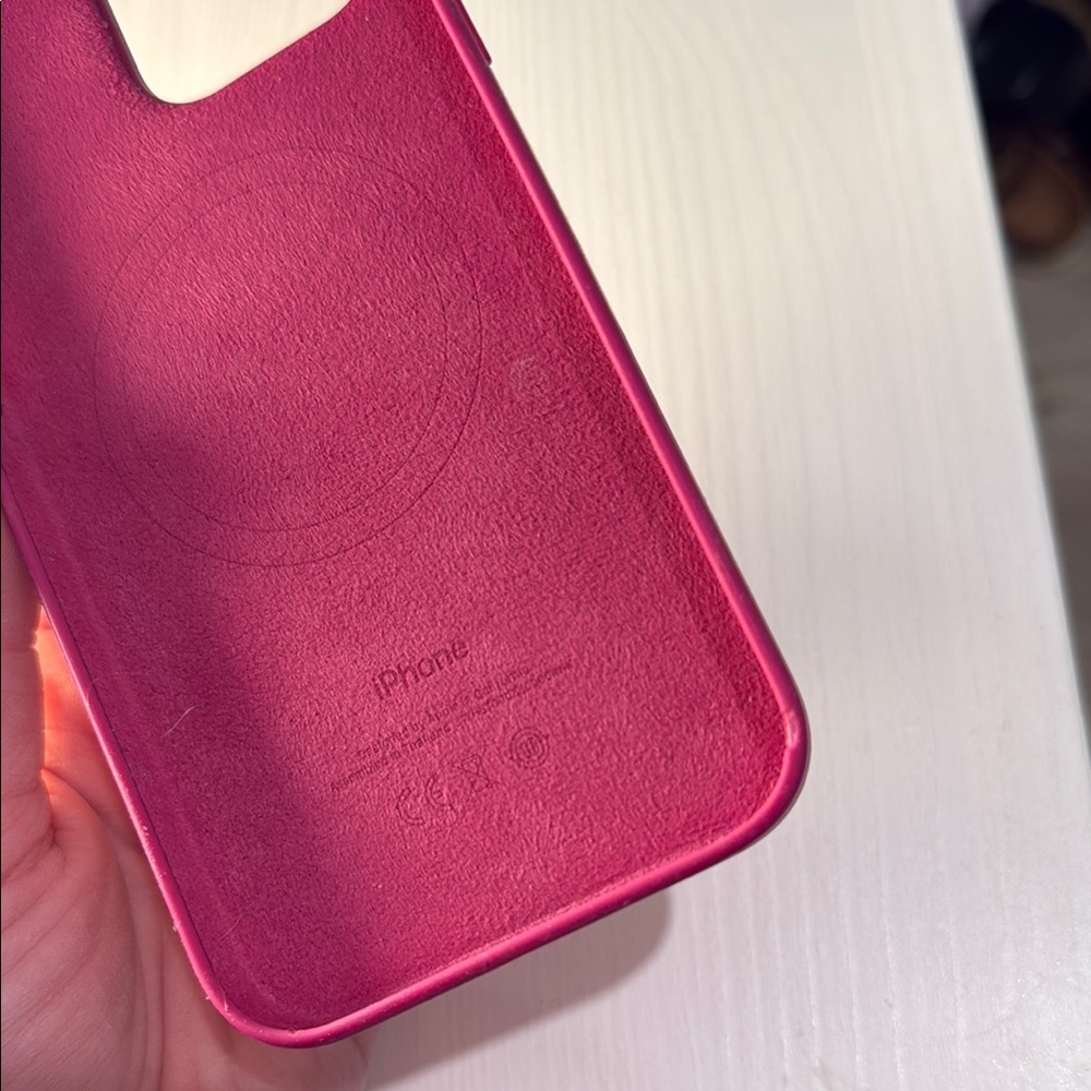 iPhone 16 Pro Max Silicone Case Fuchsia - Picture 4 of 8